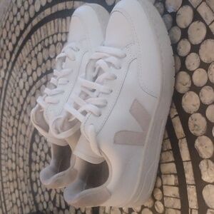 Veja V 12 sz 6 sneakers